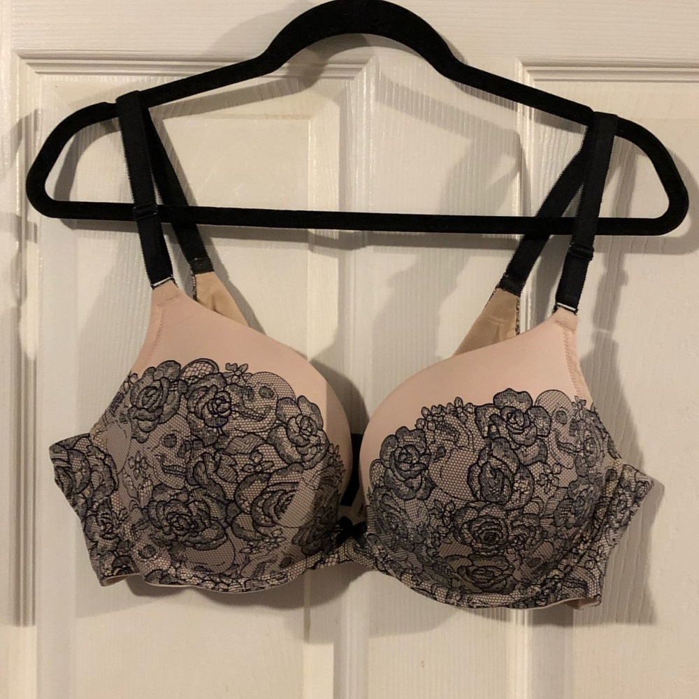 Torrid Push-Up Plunge 360° Back Smoothing Bra, 40D, EUC
